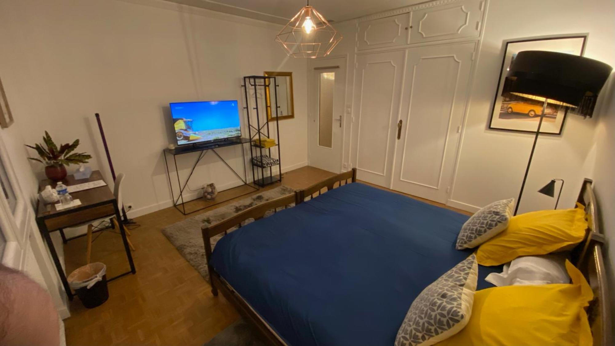 Bed and Breakfast Casa Lovo Saint-Laurent-de-Mure Esterno foto